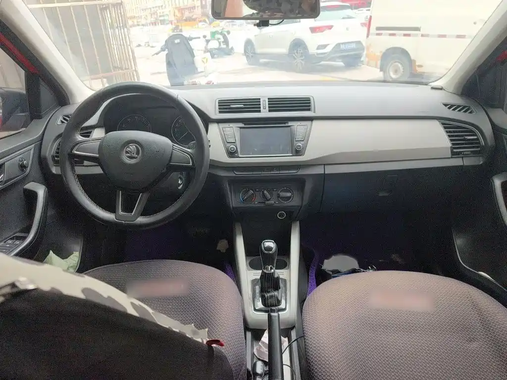 Škoda Fabia 2016 2015 1.6L Automatic Sport