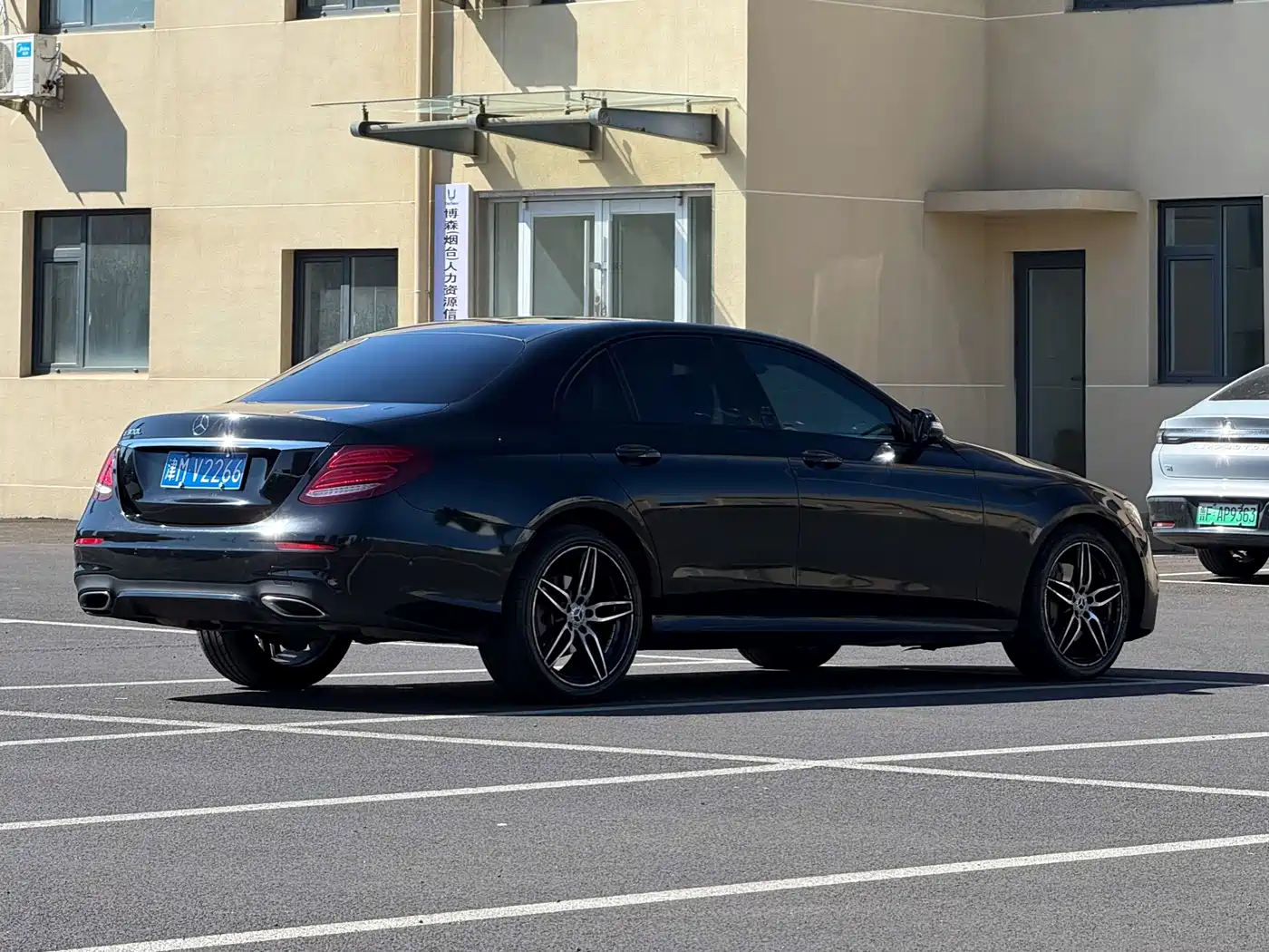 Mercedes-Benz E-Class 2017 E 300 Sport фото 4