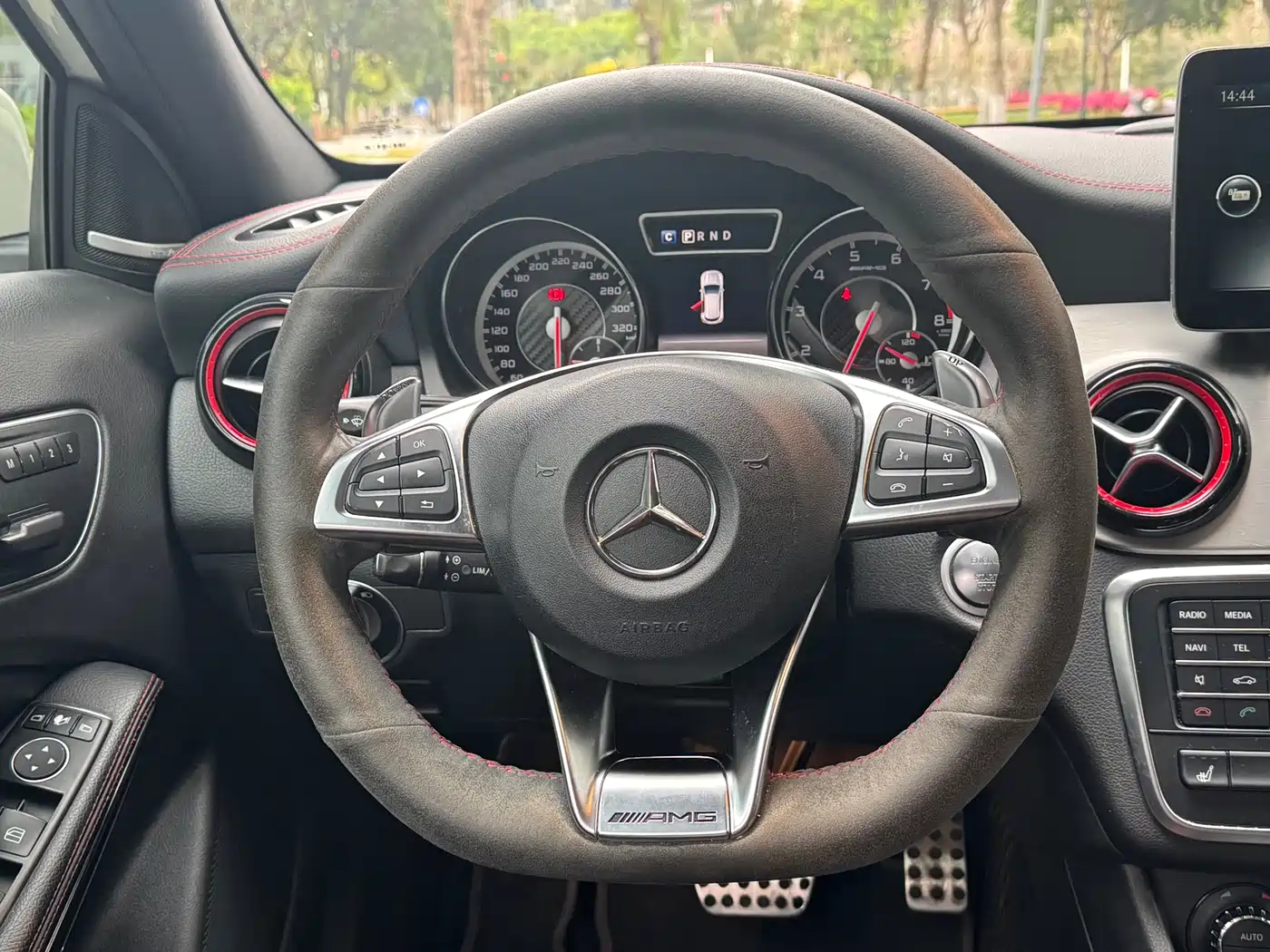 Mercedes-Benz GLA AMG 2016 AMG GLA 45 4MATIC фото 8