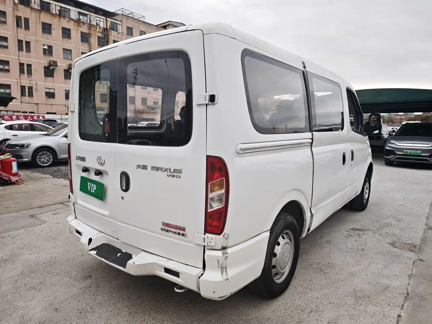 SAIC Maxus Xintu V80 2018 2.5T AMT Aoyun Short Wheelbase Ultra Low Roof 5-6-seater фото 13