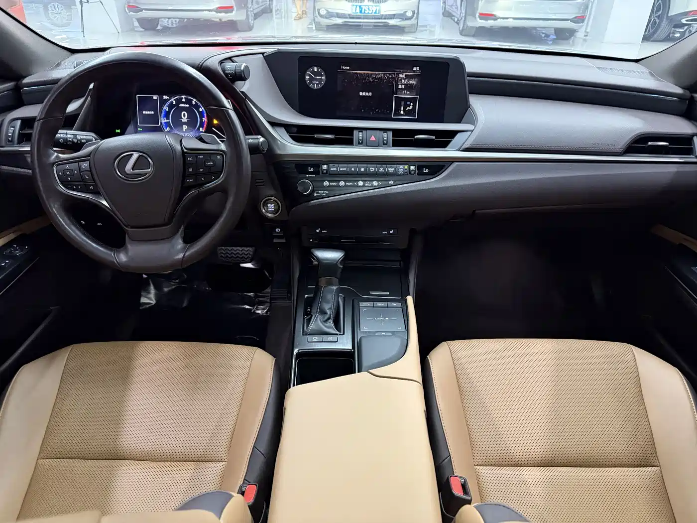 Lexus ES 2020 200 Excellence фото 10