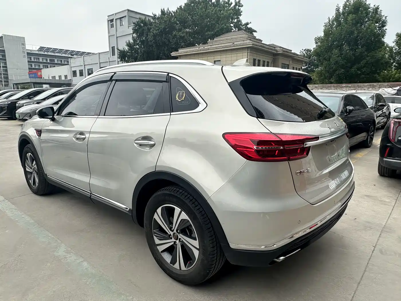 Hongqi HS5 2022 2.0T Smart Connect Premium Edition фото 5