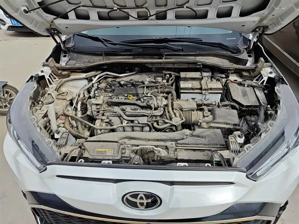 Toyota Frontlander 2023 2.0L CVT Leading Edition фото 16