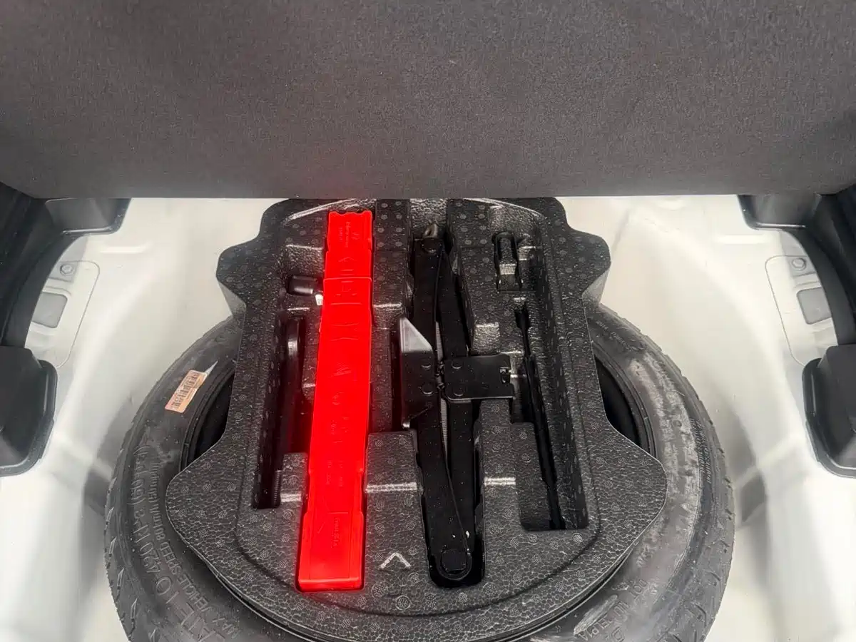 GEELY AUTOMOBILE BINYUE