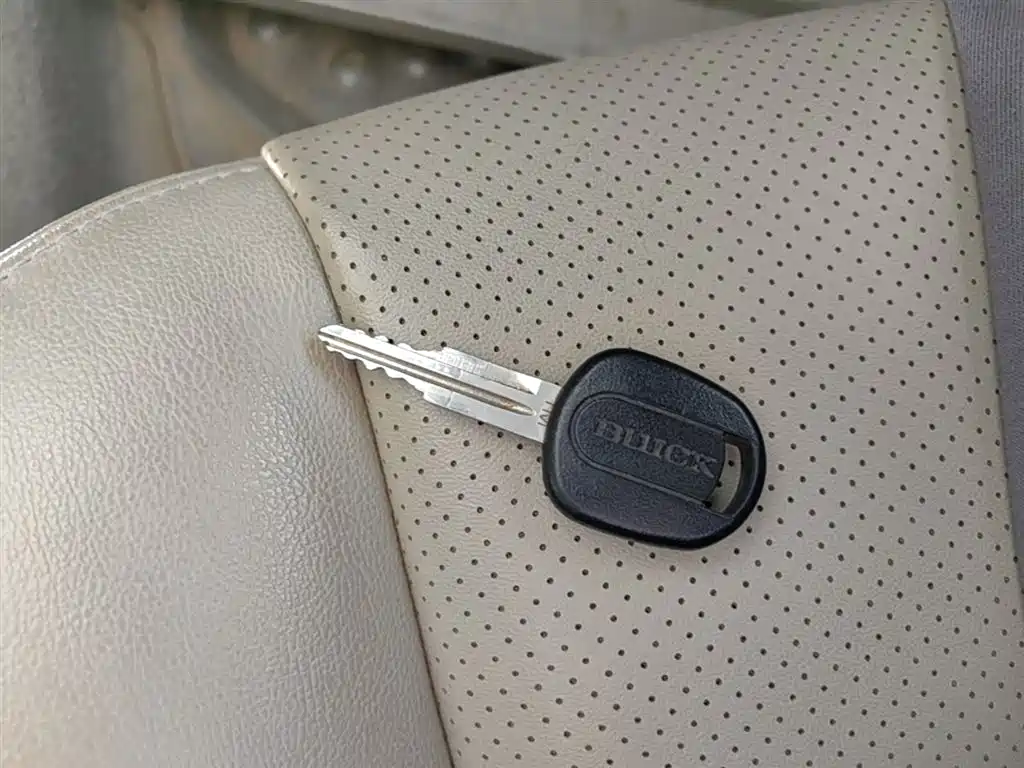 Buick Excelle 2015 1.5L Manual Classic фото 9