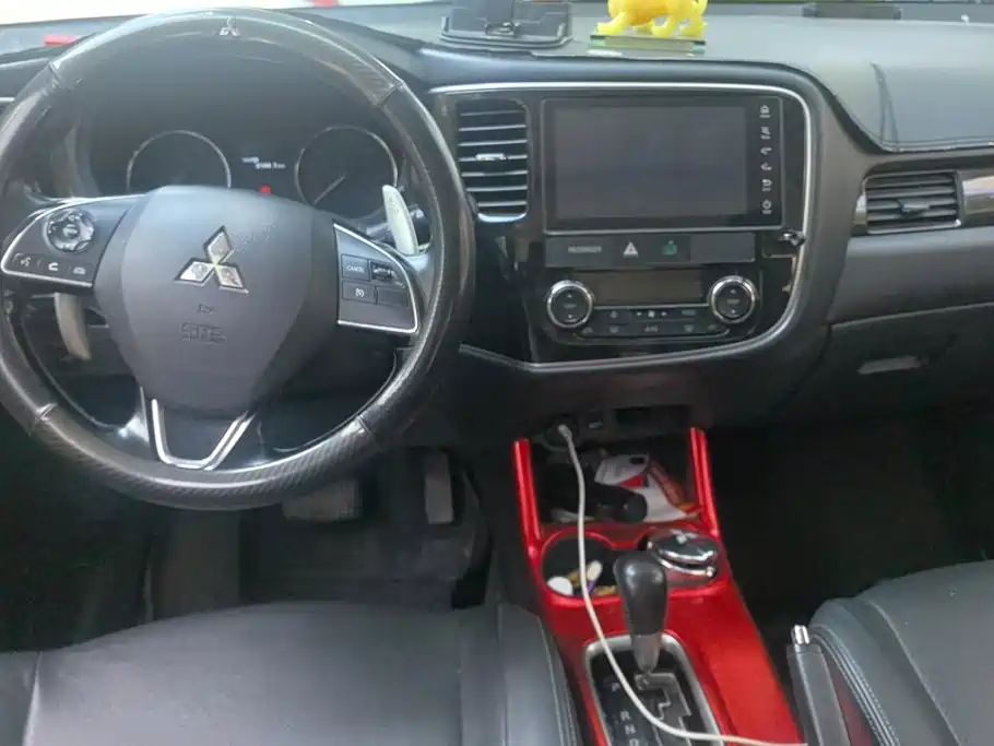 Mitsubishi Outlander 2017 2016 2.4L 4WD Elite Edition 5-seater