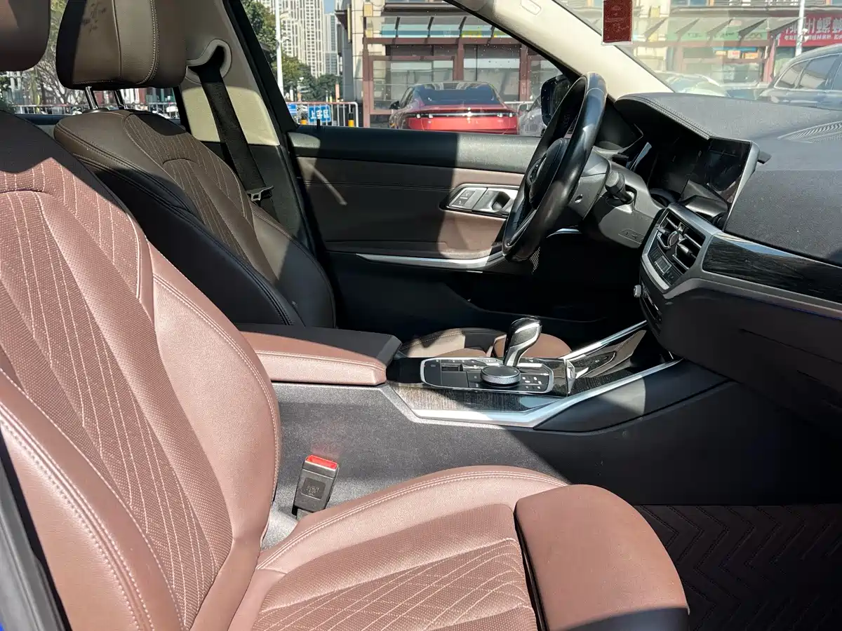 BMW 3 Series 2022 325Li M Sport Package фото 8