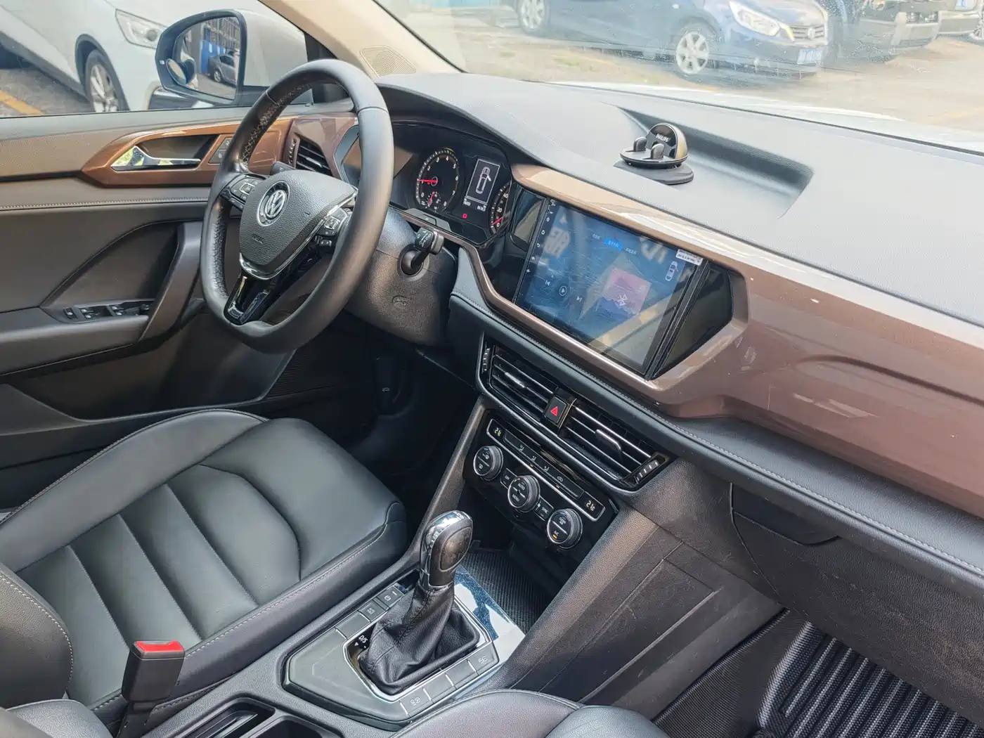 Volkswagen Tharu, миниатюра 7