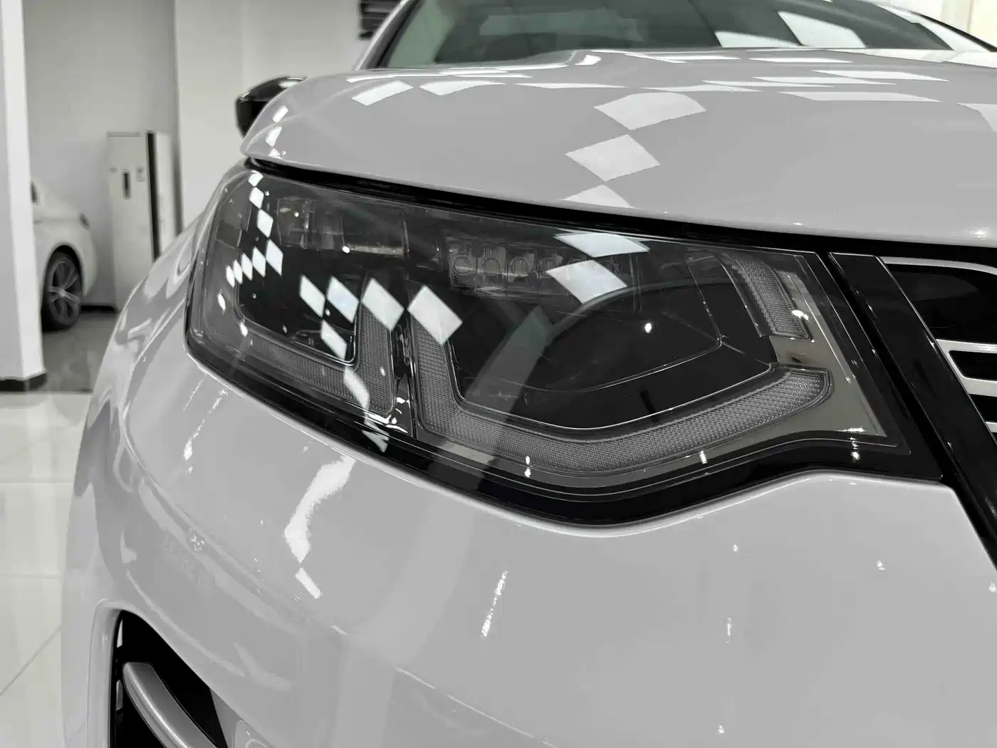 LAND ROVER DISCOVER SPORTS