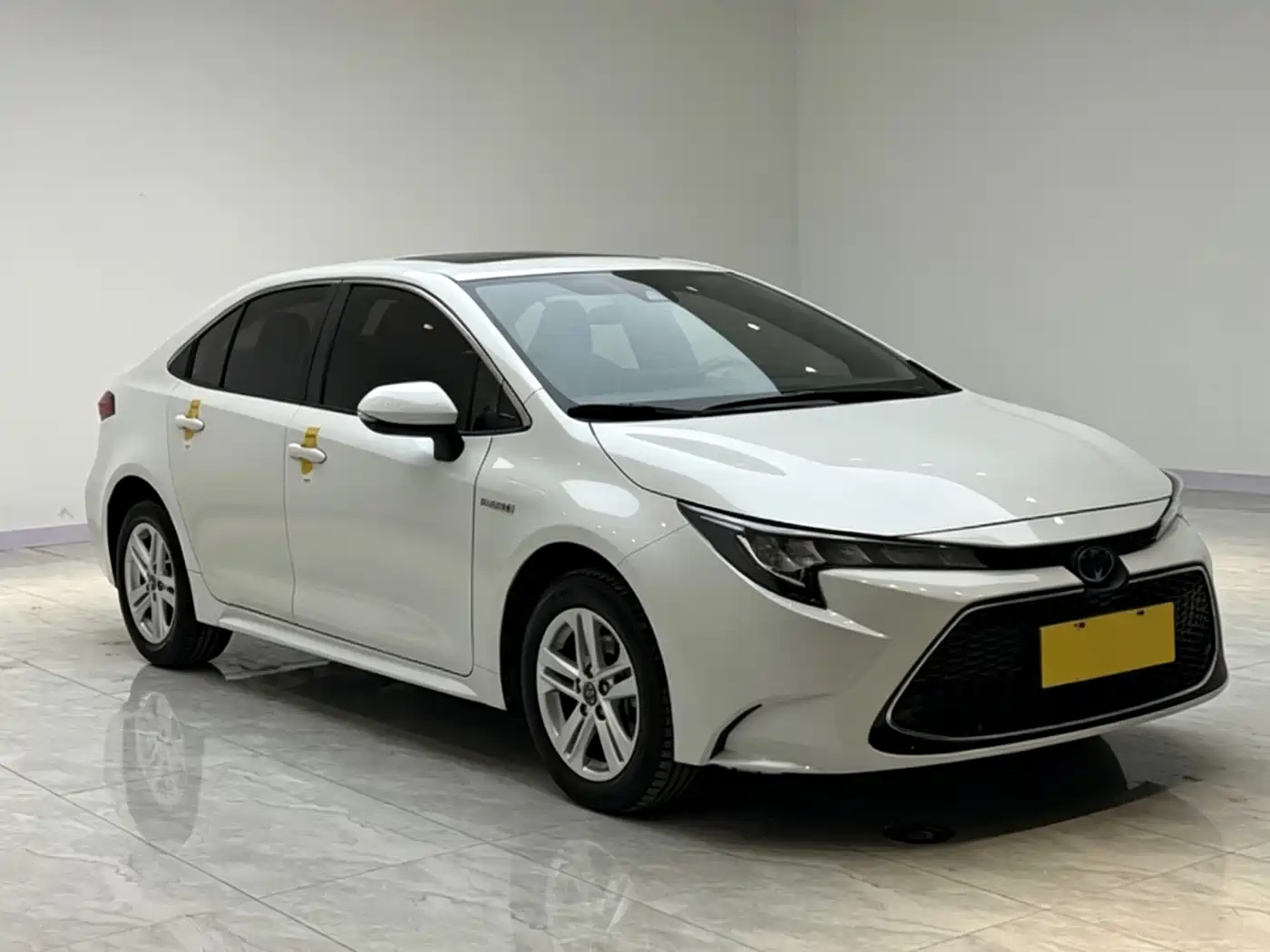 Toyota Levin 2022 Dual Engine 1.8H E-CVT Luxury Edition фото 2