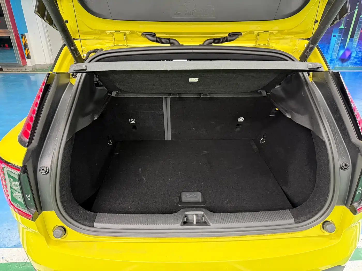 Volvo EX30 2024 2025 RWD Long Range Ultra