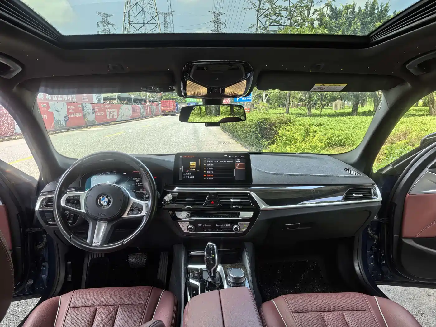BMW 5 Series 2021 525Li M Sport Package фото 14