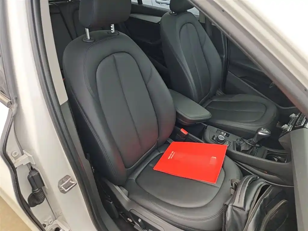 BMW X1 2016 sDrive18Li Fashion Model фото 25