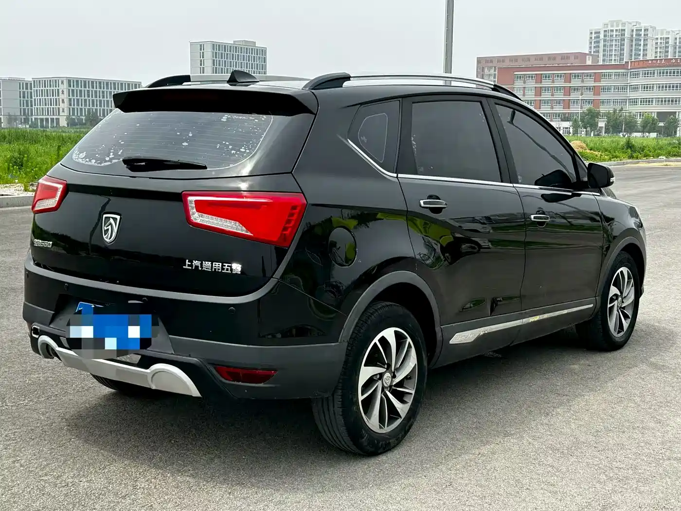 Baojun 560 2016 2015 1.8L Manual Luxury