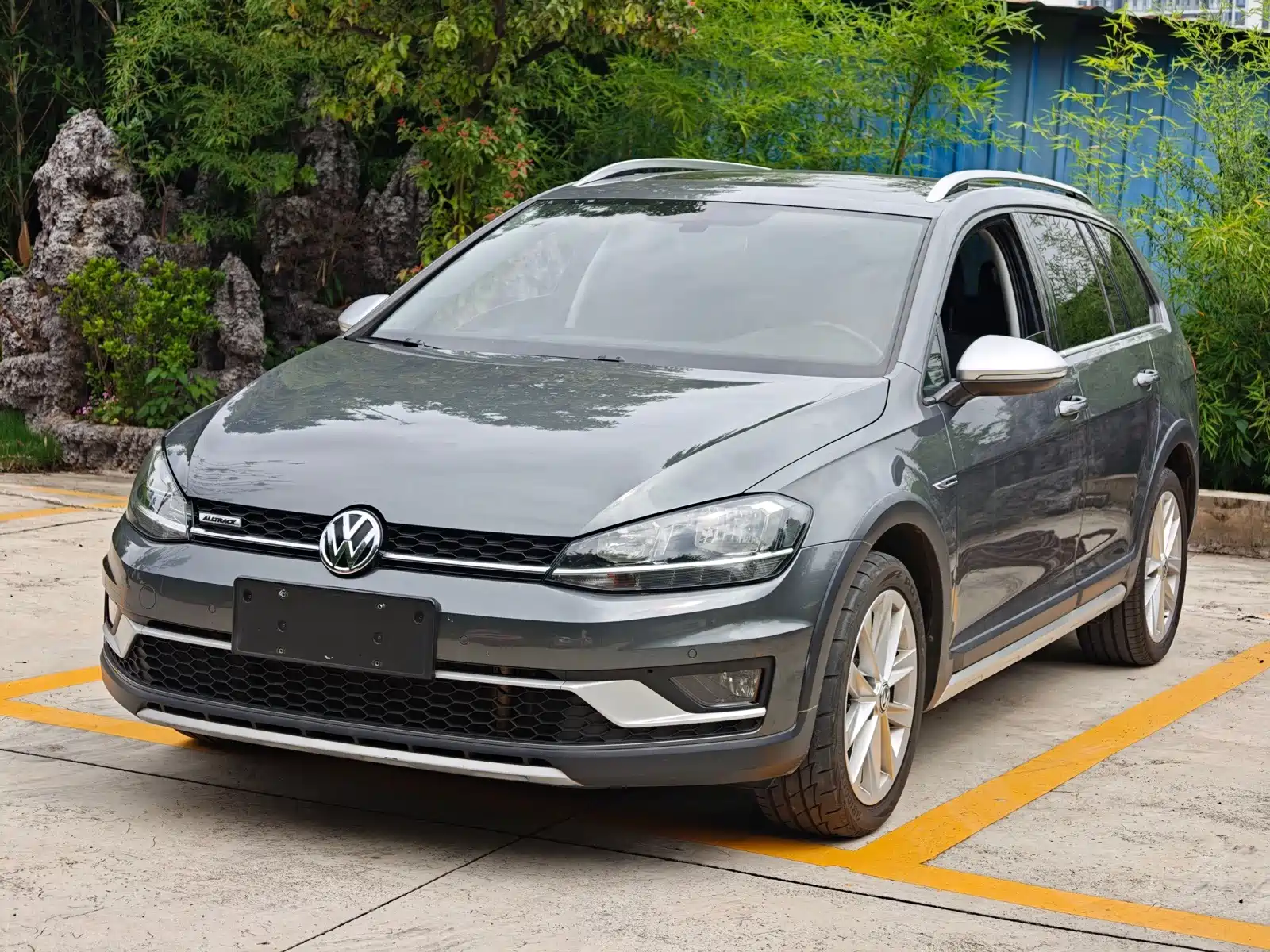 صورة 1 - Volkswagen Golf (Import)