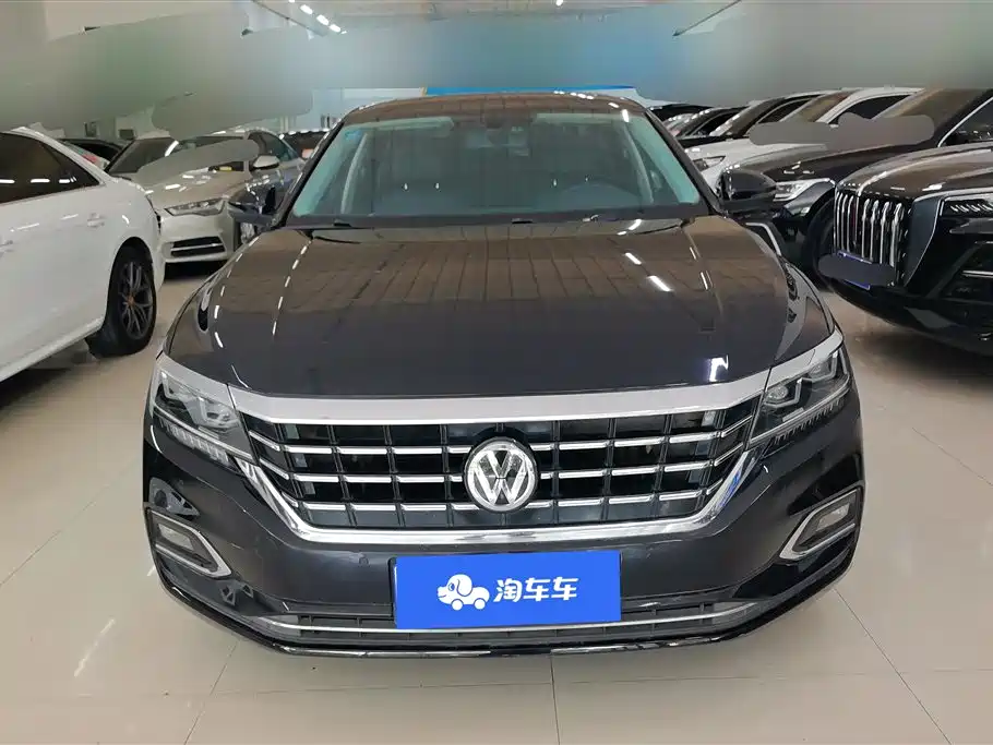 Volkswagen Passat 2019 330TSI Luxury Edition China VI фото 2