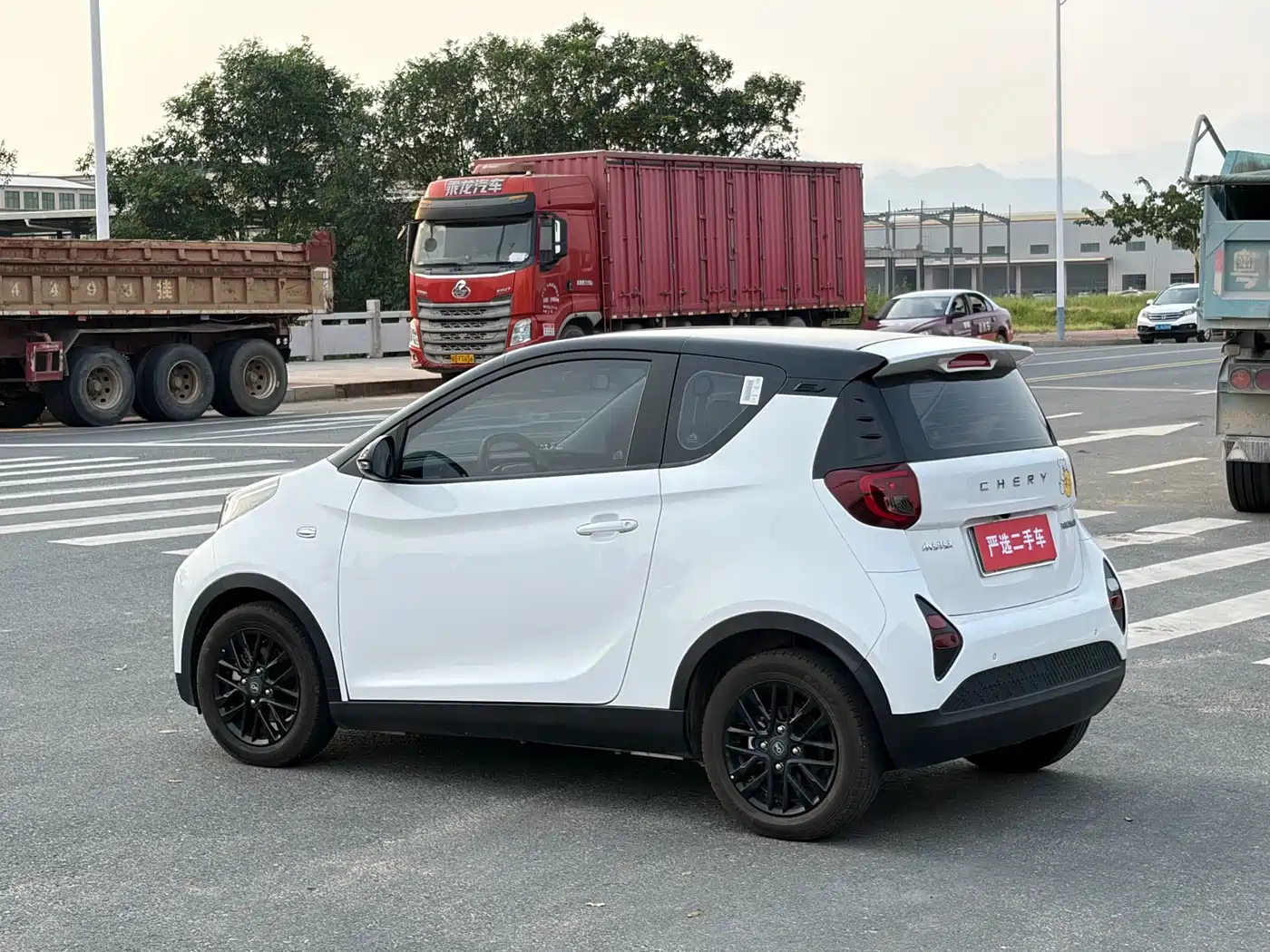 QQ New Energy Little Ant 2025 2024 Facelift Youth Edition 321km Favorite 29.23kWh