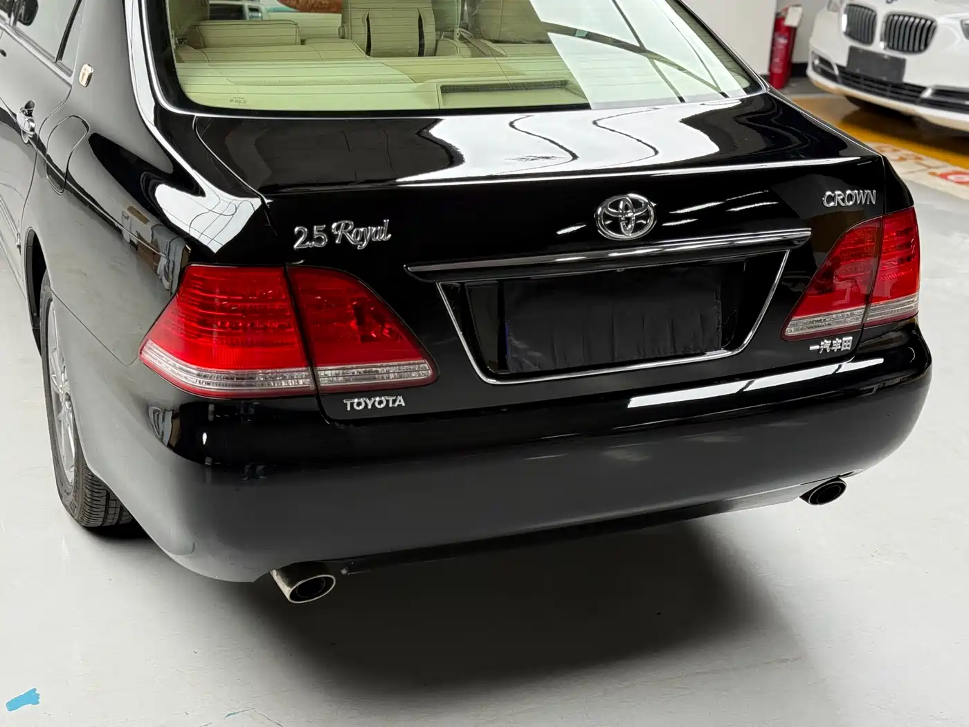 Toyota Crown 2009 2.5L Royal Special Navigation Edition фото 7