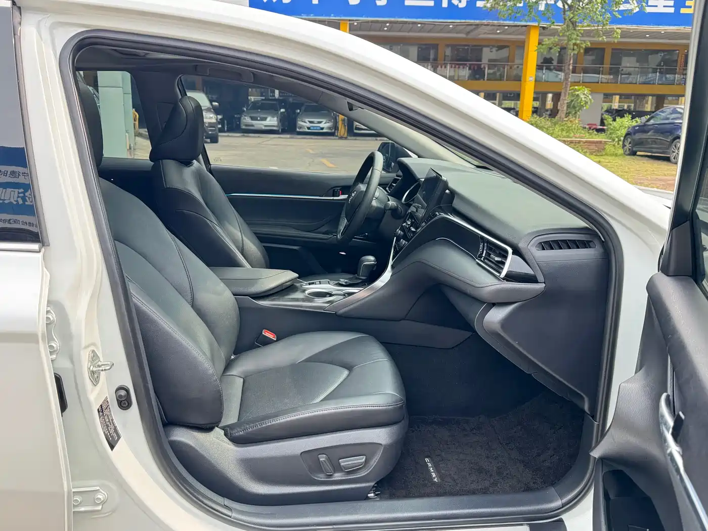 Toyota Camry 2021 2.0G Luxury Edition фото 7