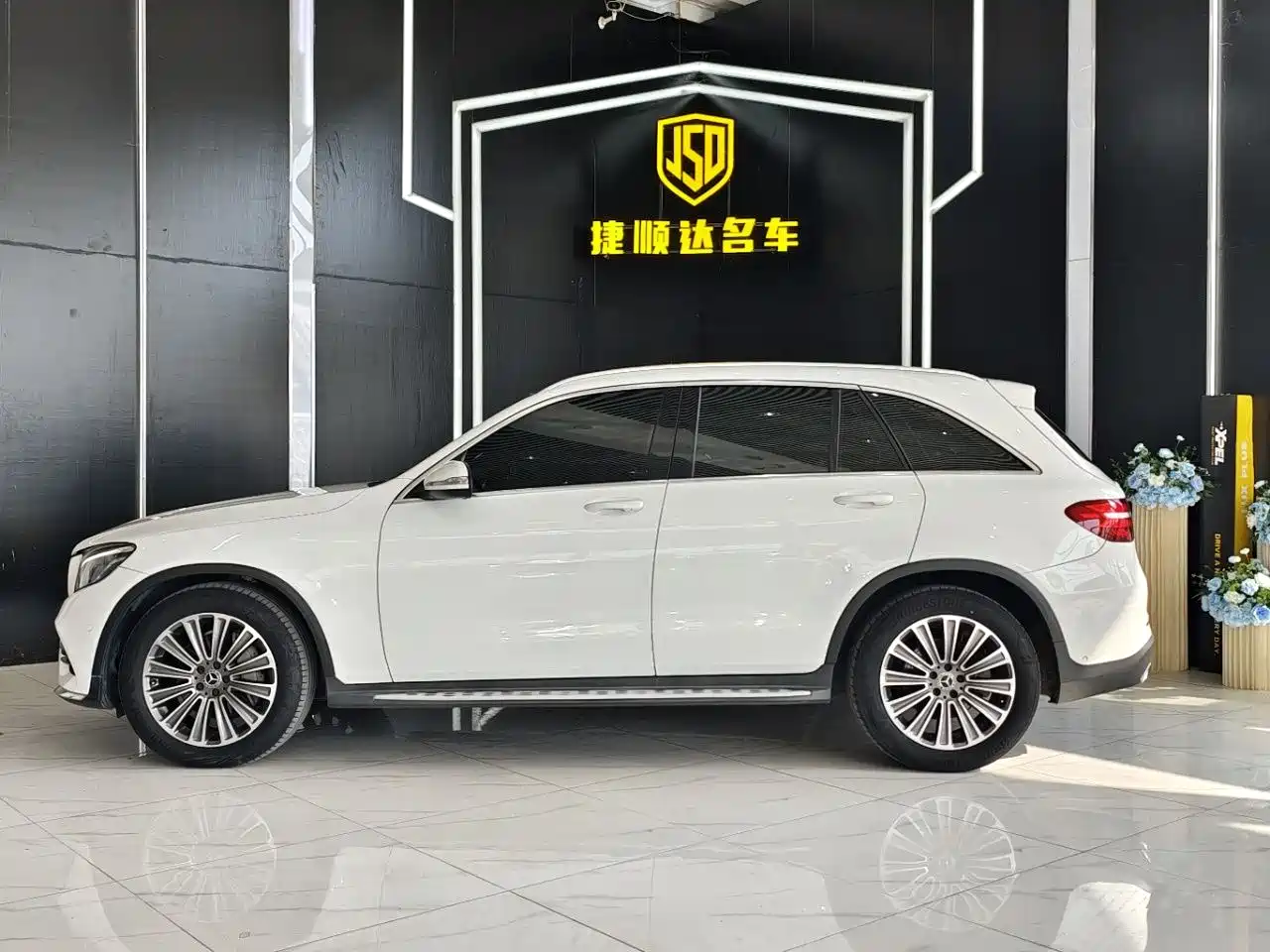 Mercedes-Benz GLC 2017 GLC 260 4MATIC Dynamic фото 3