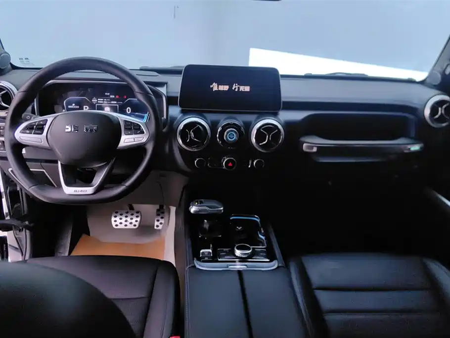 BAIC ORV Beijing Offroad BJ40 2024 2.0T Urban Hunter Glory Edition фото 12