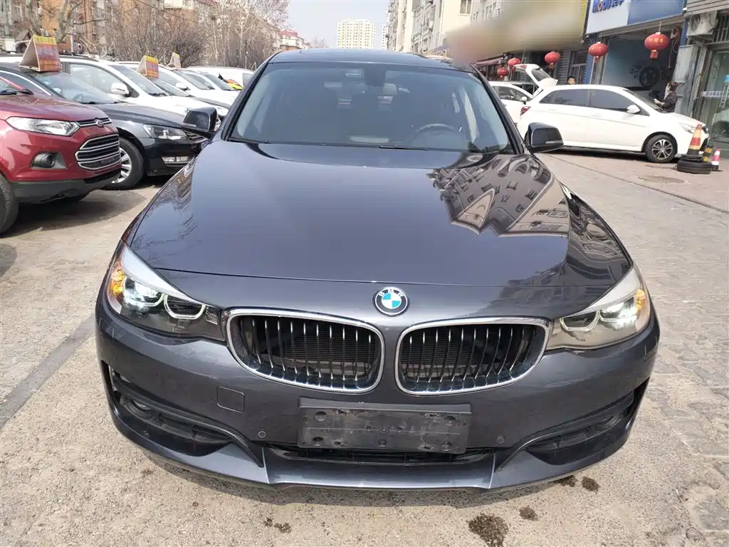 BMW 3 Series GT 2017 320i Fashion фото 3