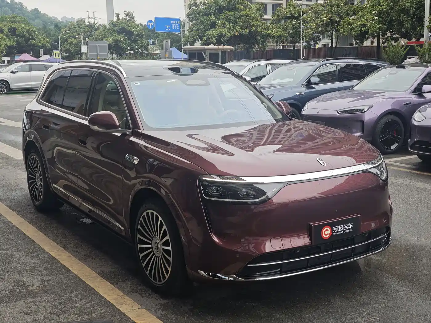 AITO Wenjie AITO M8 2025 Model Extended Range Ultra Edition 53.4kWh 5-Seater фото 3