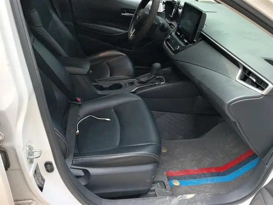 Toyota Corolla 2021 1.2T S-CVT Elite PLUS Edition фото 8
