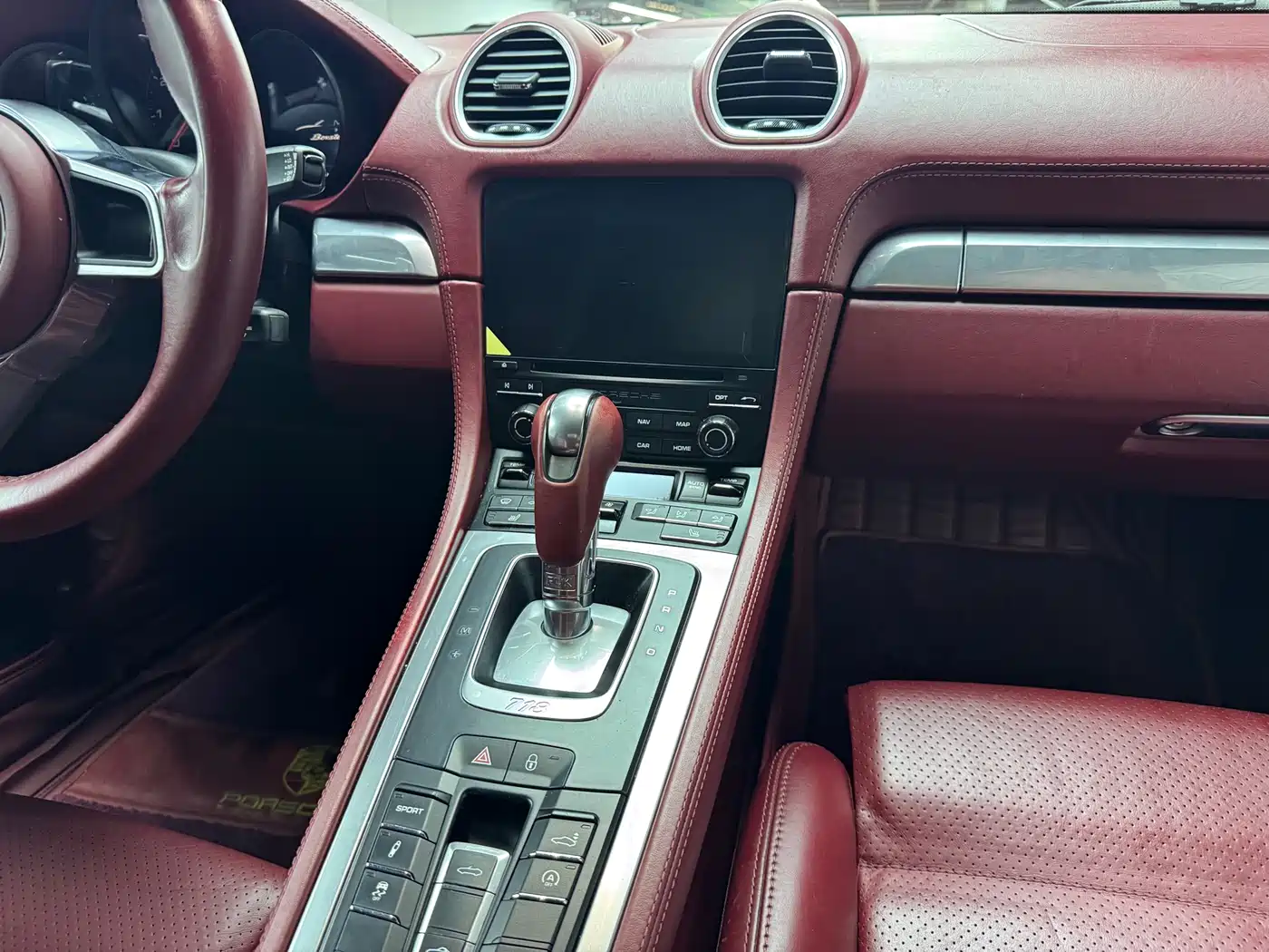 Porsche 718 2018 Boxster 2.0T фото 15
