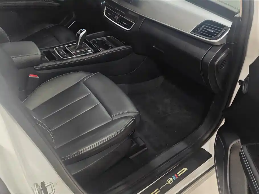 BYD Song MAX 2021 Upgrade 1.5T Automatic Luxury Edition 6-Seater фото 8