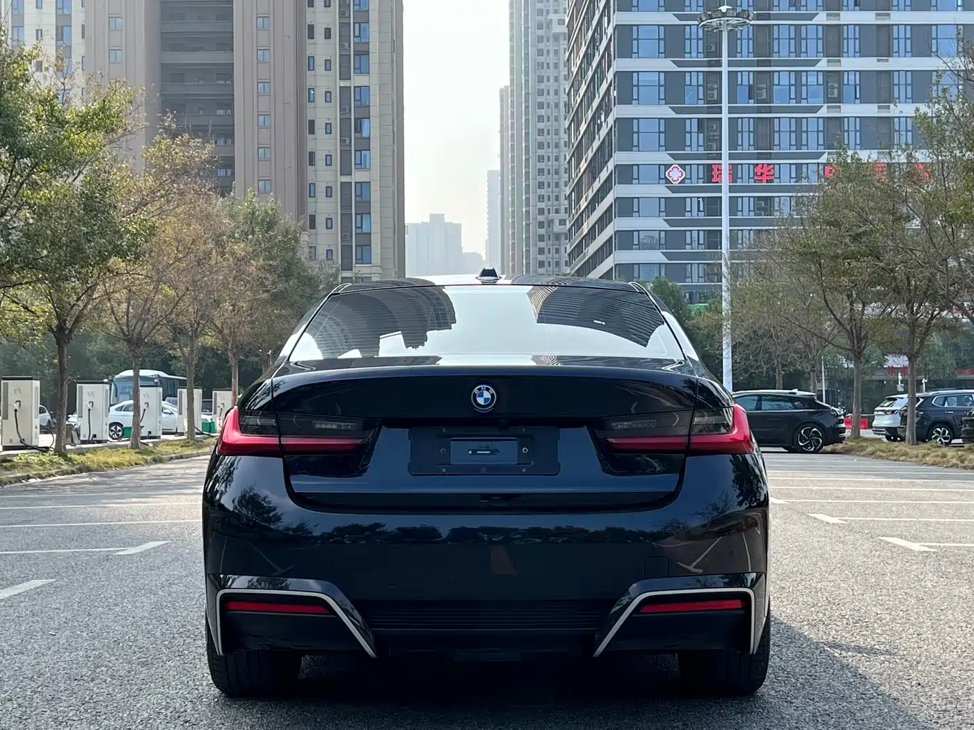 BMW i3 2024 eDrive 35 L фото 5