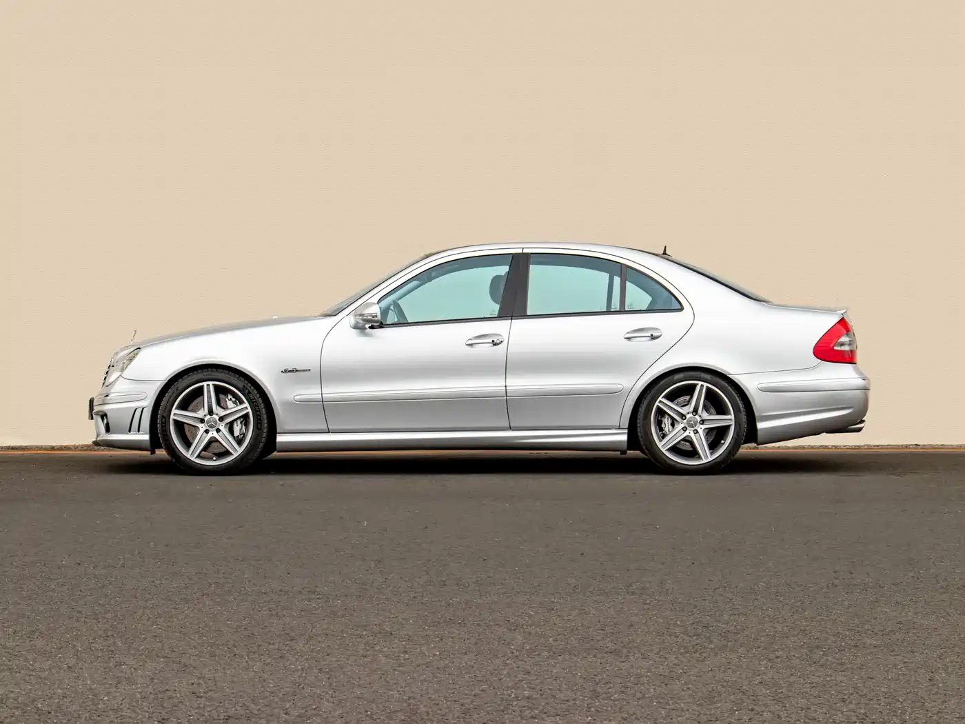 Mercedes-Benz E-Class AMG 2007 Model AMG E 63 фото 3