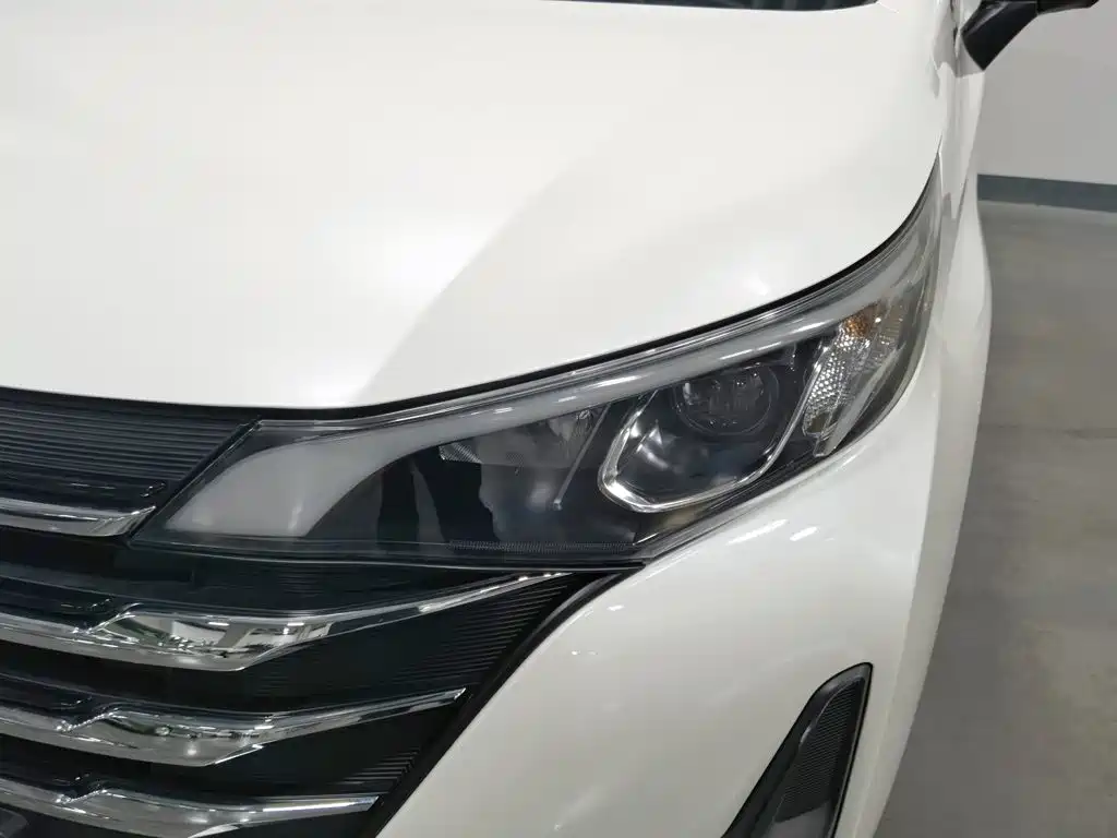 Фото 7 - GAC Trumpchi Trumpchi M6