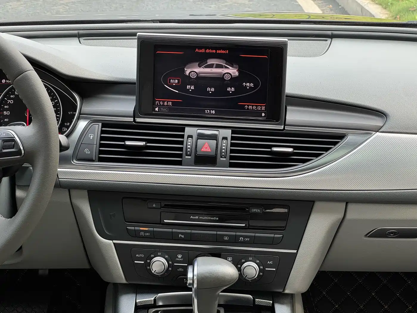 Audi A6L 2012 TFSI Standard фото 7