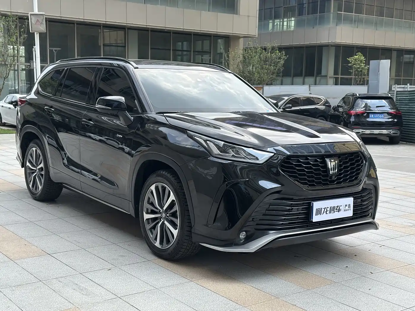 Toyota Crown Kluger 2024 2.5L HEV 4WD Flagship Edition фото 11