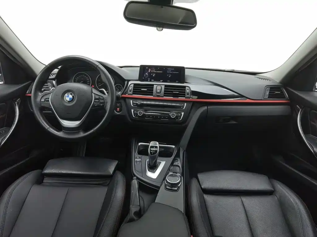 صورة 5 - BMW 3 Series (Import)
