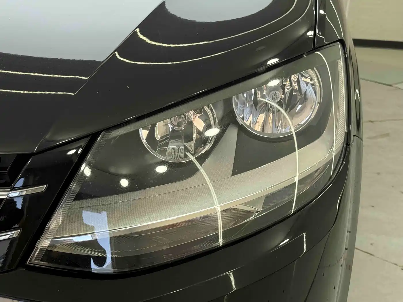 Volkswagen Sharan 2014 2.0TSI Standard фото 25