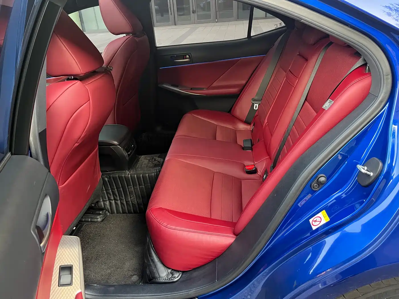 Lexus IS 2017 300 F SPORT фото 18