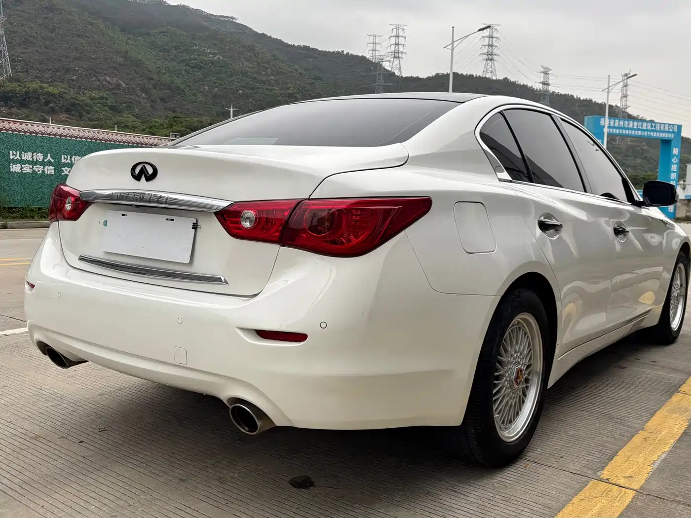 Infiniti Q50 2016 2014 2.0T Comfort Edition