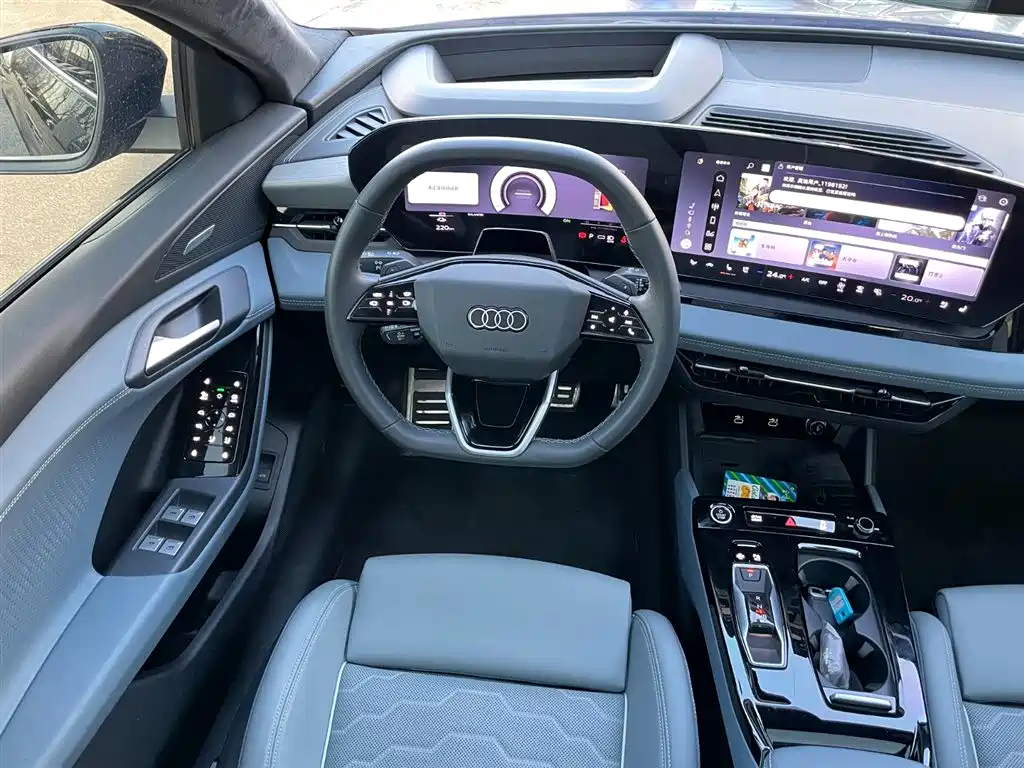 AUDI Q6L SPORTBACK E TRON