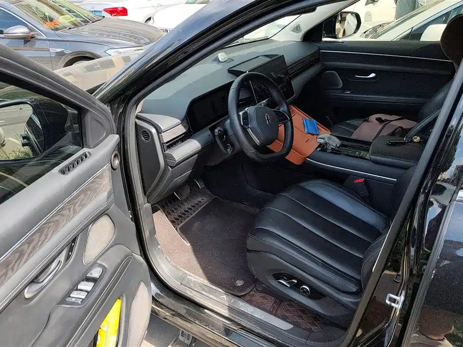 AITO Wenjie AITO M7 2022 1.5T RWD Comfort Edition фото 9