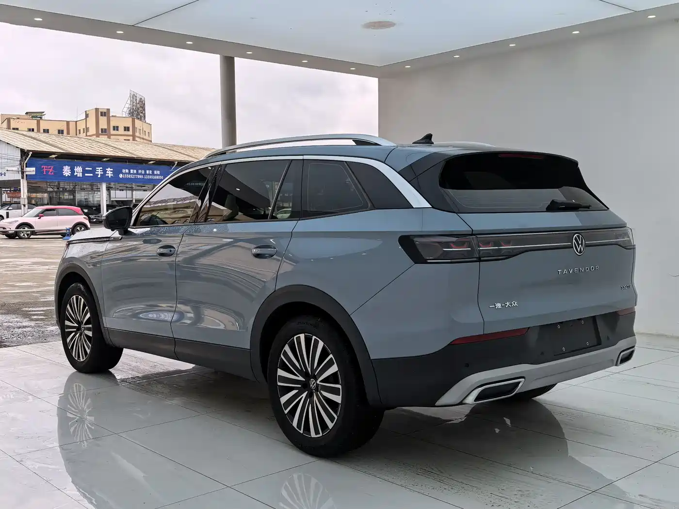 Volkswagen Talagon 2023 330TSI Luxury Touring Edition фото 15