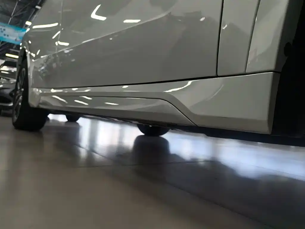 BMW iX1 2023 eDrive25L M Sport Package фото 21