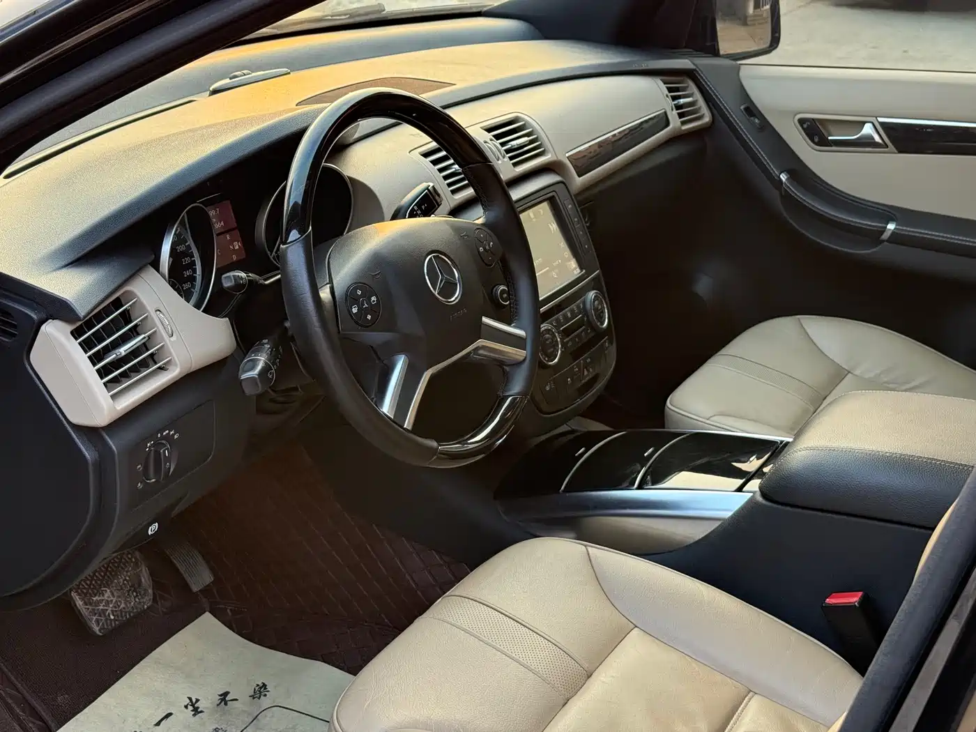 Mercedes-Benz R-Class 2014 R 400 4MATIC Business фото 12