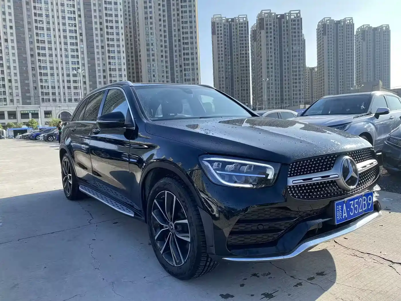 MERCEDES-BENZ GLC