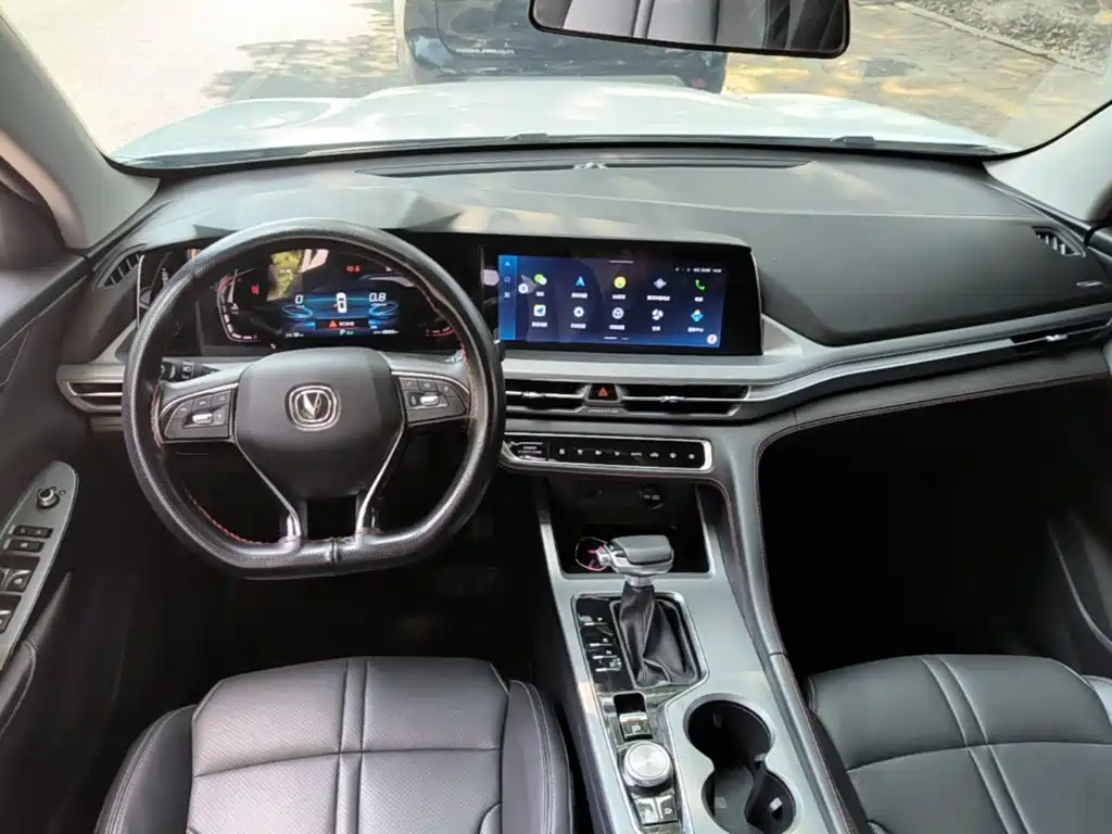 Фото 10 - Changan CS75 PLUS