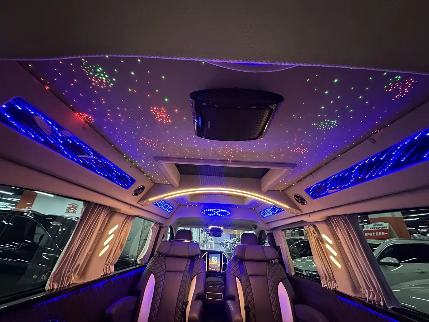 Mercedes-Benz Vito 2018 2.0T Elite Edition 7-seater China VI фото 20