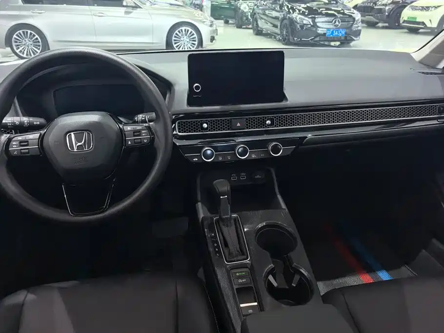 Honda Civic 2025 2023 240TURBO CVT Dynamic Edition