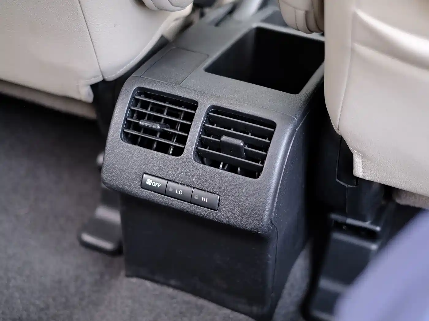 Mazda Mazda5 2012 2011 2.0L Automatic Comfort