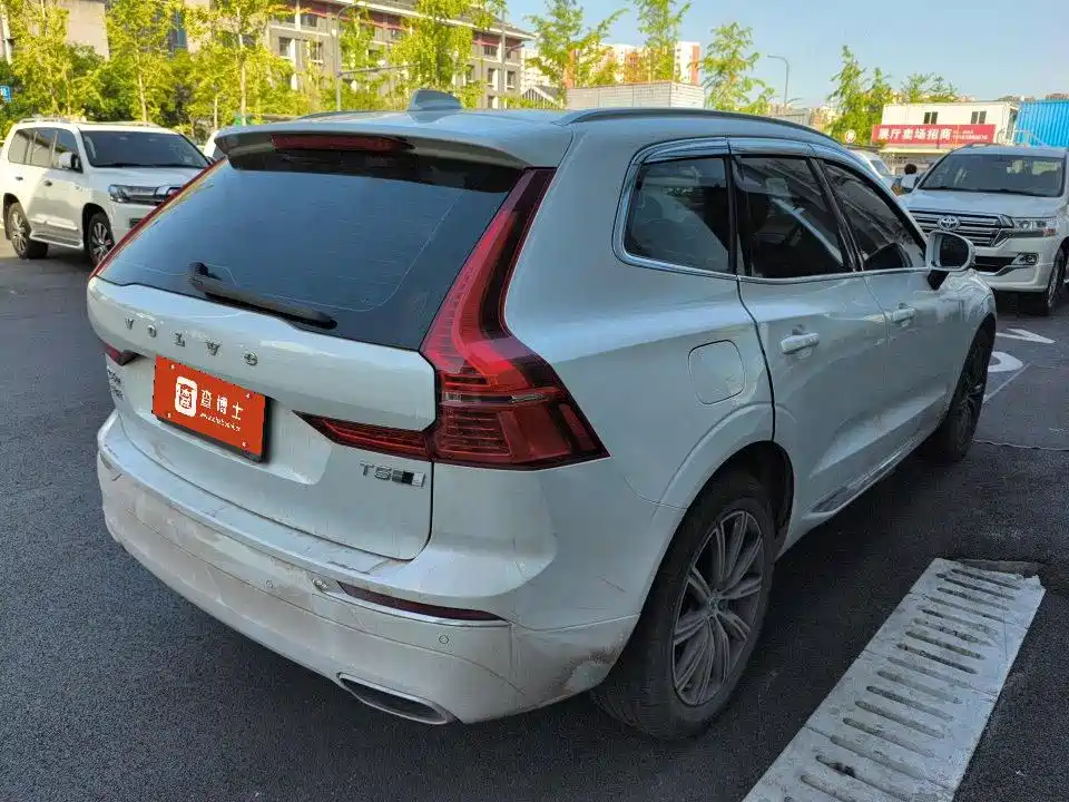 Фото 5 - Volvo XC60